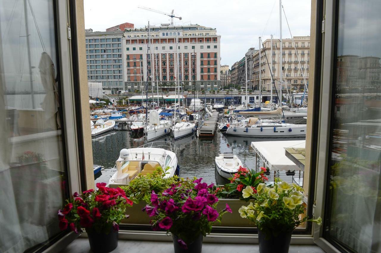 Casa Del Porto Al Borgo Marinari Villa Naples Exterior photo